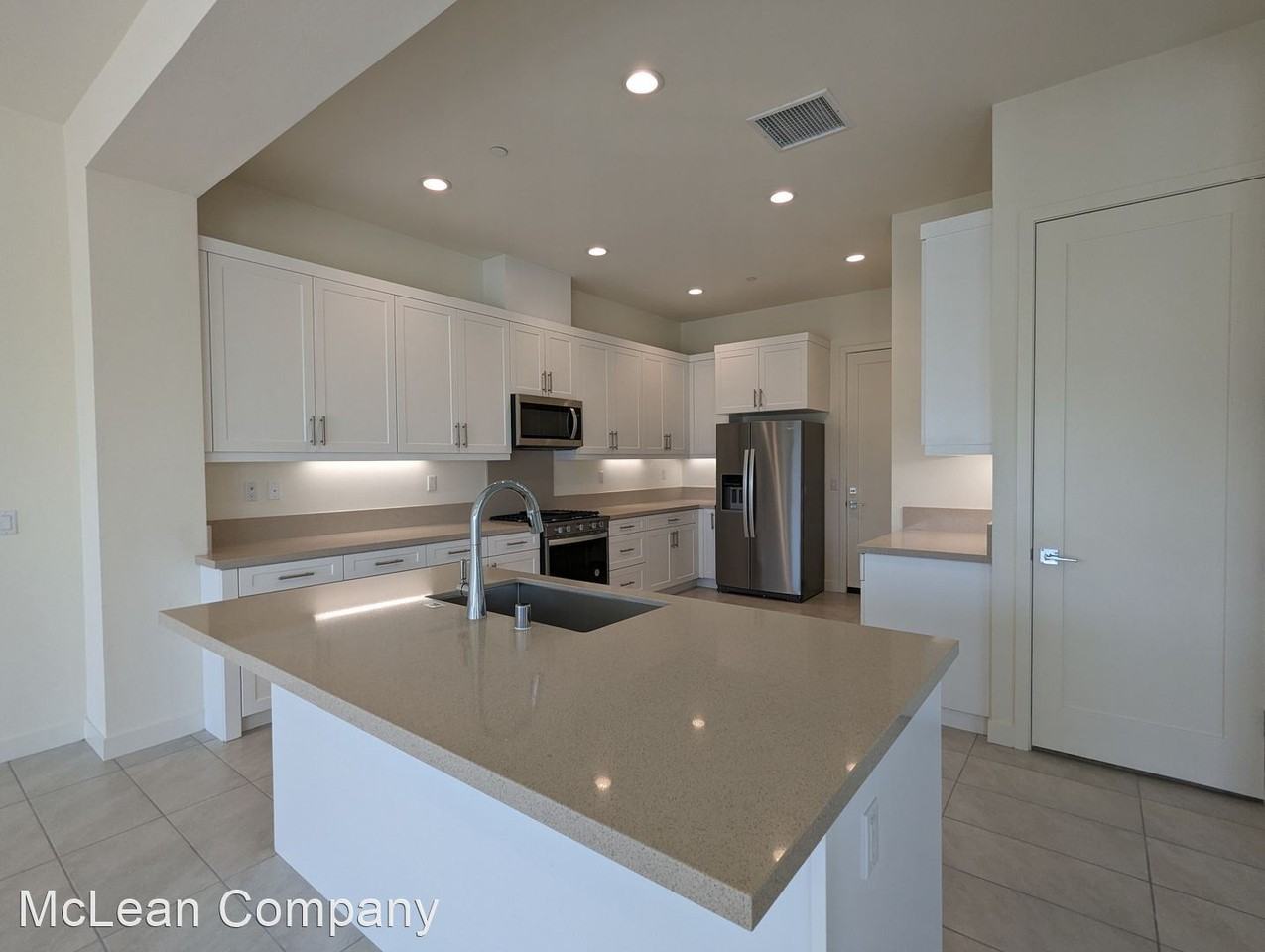 1608 Candela Ct - Photo 3 of 25