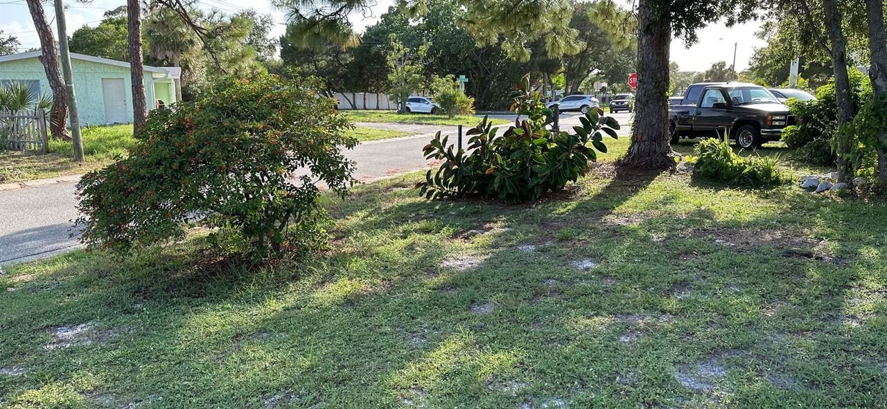 908 W Highland Dr - Photo 3 of 16