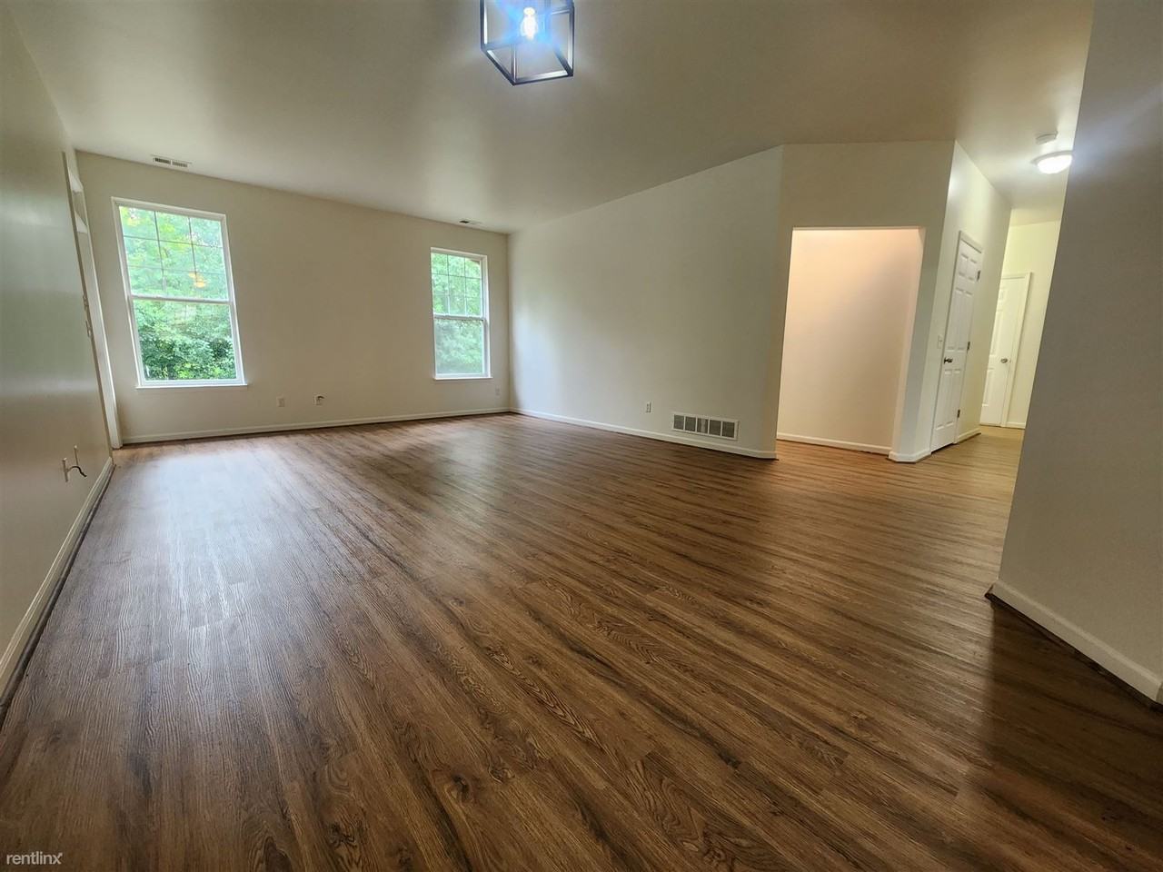 10171 Sunrise Dr - Photo 3 of 9