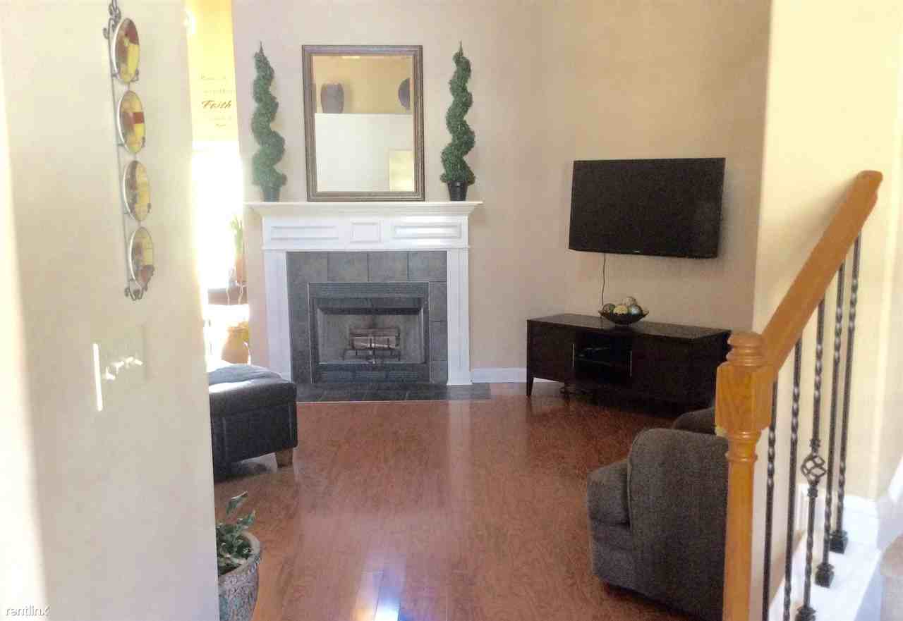 1808 Rushing Wood Dr Nw - Photo 3 of 10