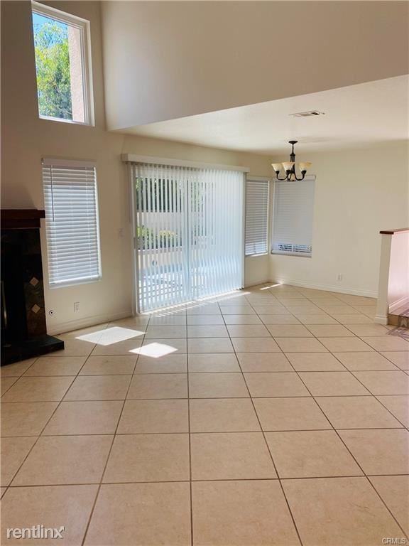 24442 Cielo - Photo 2 of 10