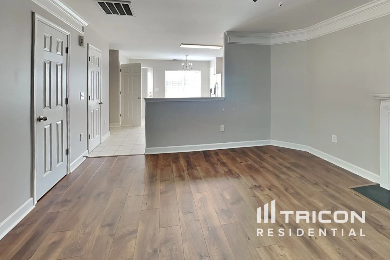 8259 Chilkoot Ln - Photo 3 of 46