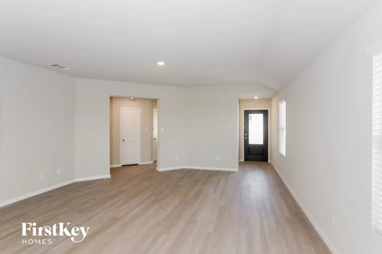 6771 Hatchery Way - Photo 2 of 11