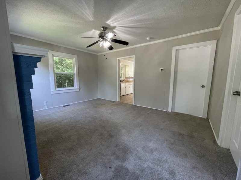 312 Prince St - Photo 2 of 16