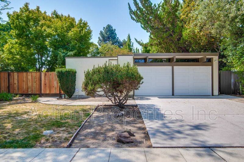 2316 Greer Rd - Photo 2 of 48