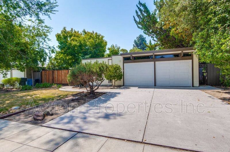 2316 Greer Rd - Photo 3 of 48