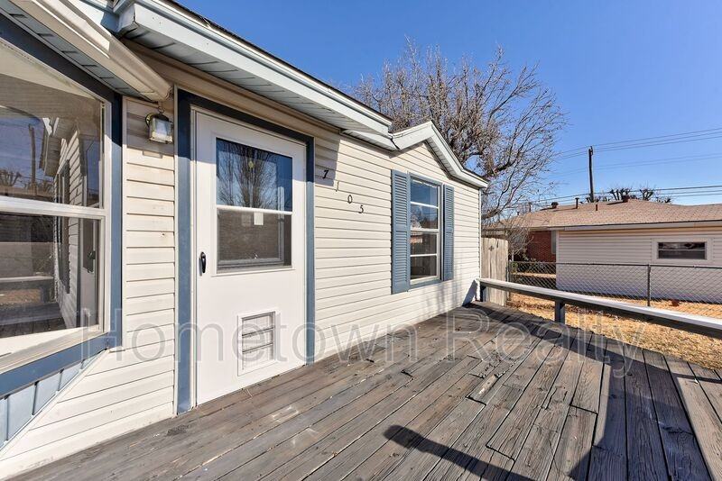 7105 Nw 43rd St - Photo 2 of 24