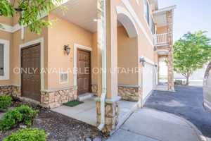 featured image of 1061 Canyon Meadow Dr #2