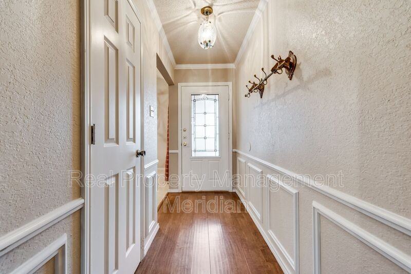 7825 Silveridge Dr - Photo 2 of 19