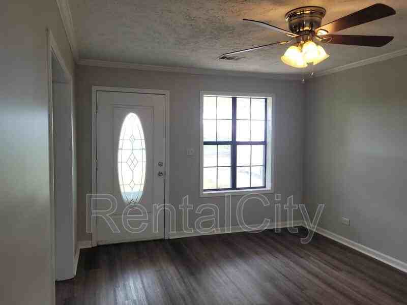 119 Hicks St - Photo 3 of 13