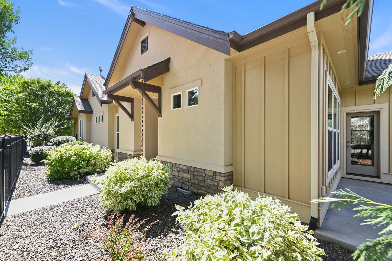 2748 East Ragusa Lane - Photo 2 of 21