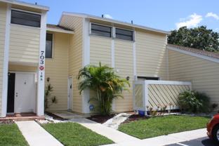 703 Stonewood Ct #16B - Photo 1 of 1