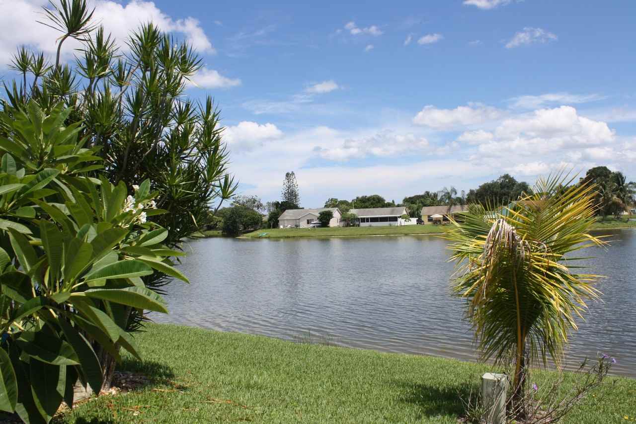 703 Stonewood Ct #16B - Photo 6 of 12