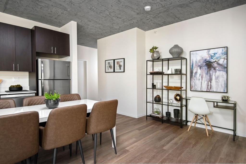 E 14th St 1711, Chicago, IL 60605 2 Bedroom Apartment for 3,681