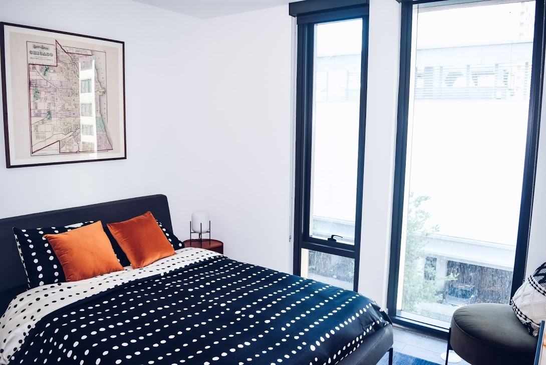 W Madison St #911S - Photo 5 of 35