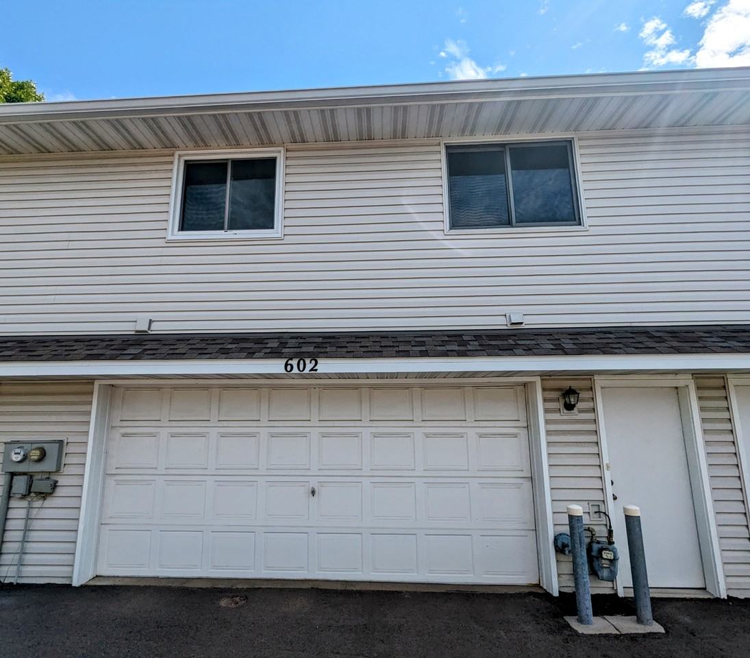 602 78th Ave Ne - Photo 3 of 14