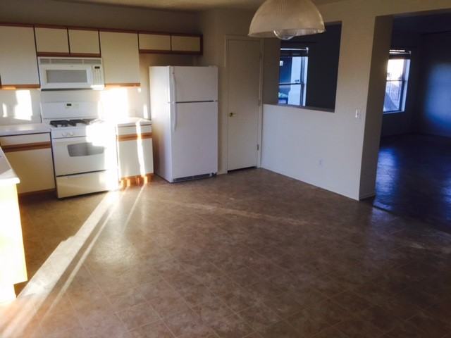 5434 S Monrovia Ave - Photo 3 of 9