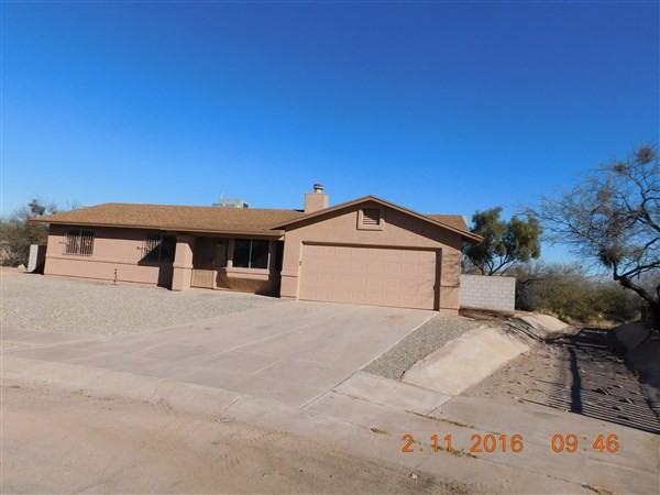 1502 W Calle Guadalajara - Photo 2 of 22