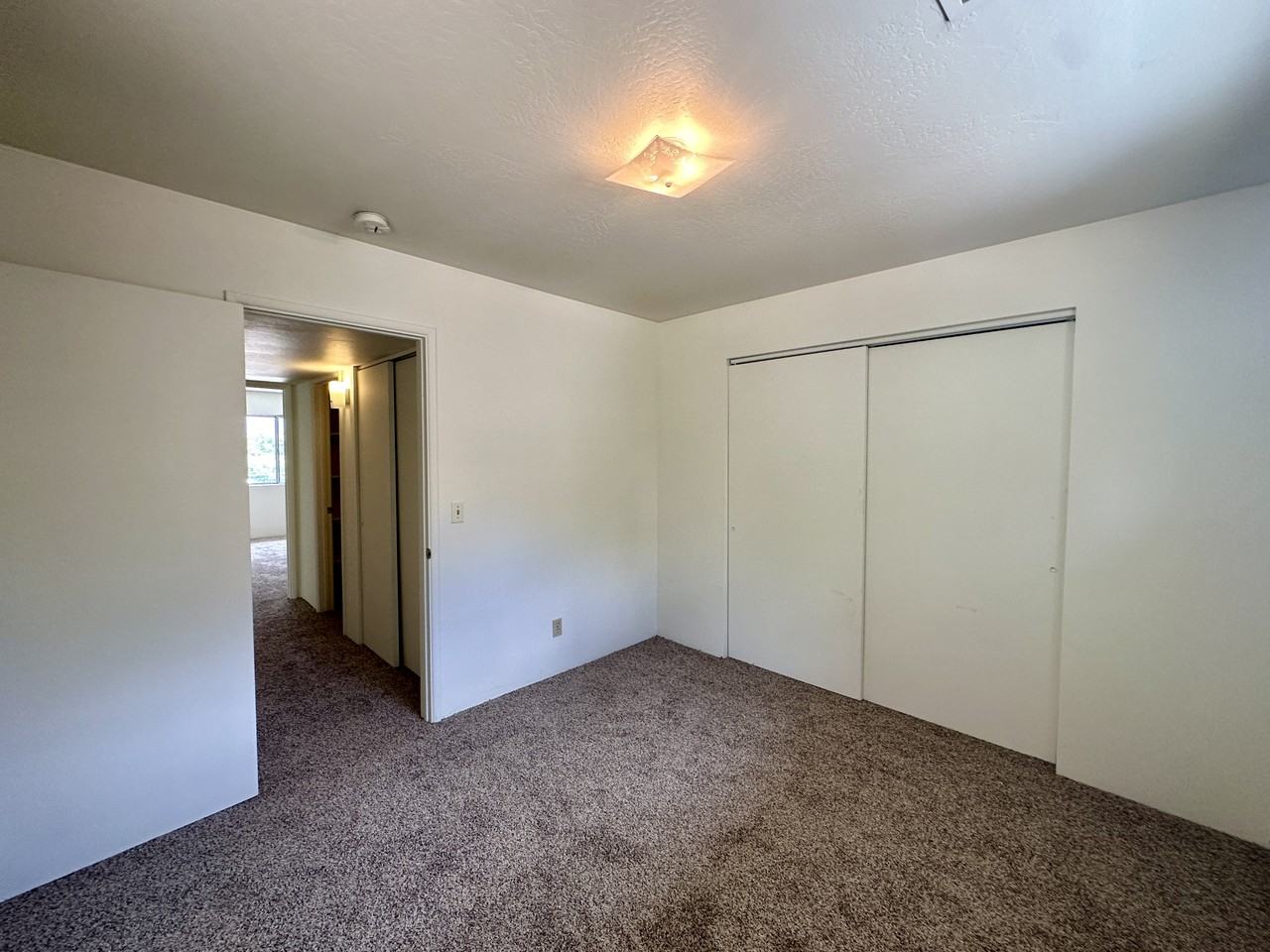 1022 Gail Gardner Way - Photo 3 of 10