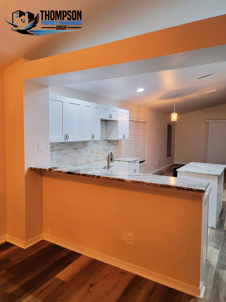 11573 Hammocks Glade Dr - Photo 6 of 17