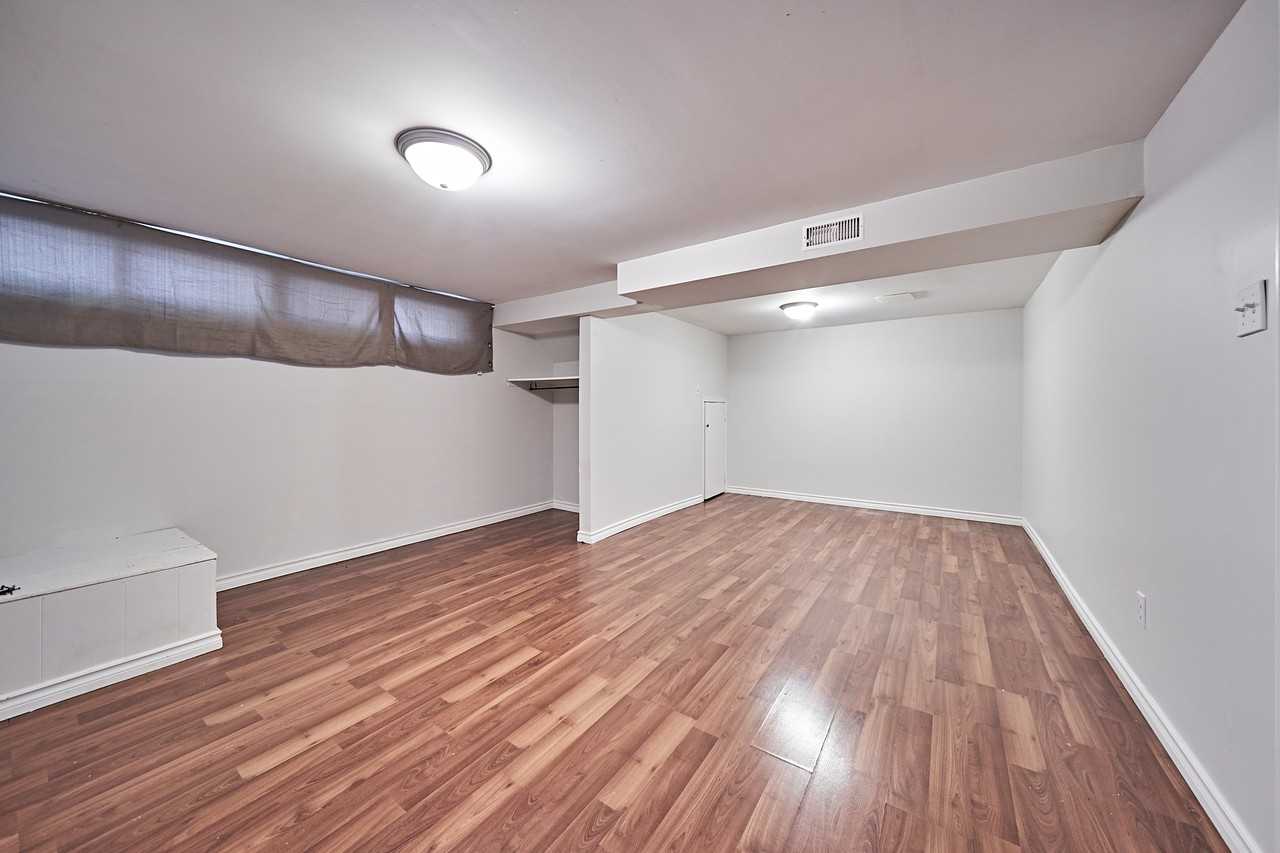 88 Burcher Road - Photo 3 of 20