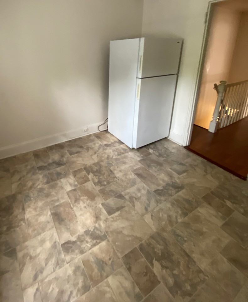 1413 N Harrison St #3 - Photo 5 of 8