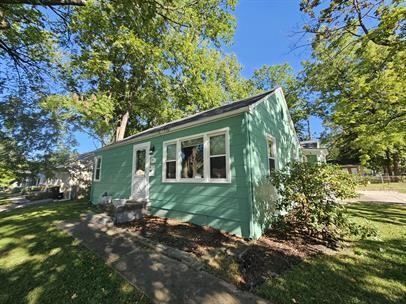 3716 Ne 52nd Ter - Photo 2 of 10