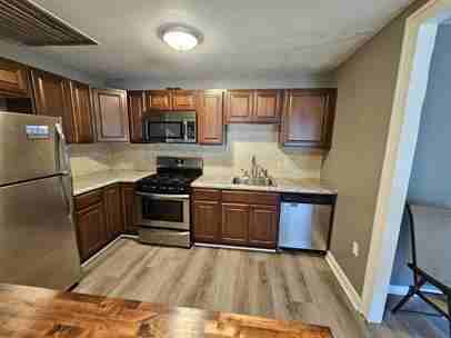 3716 Ne 52nd Ter - Photo 3 of 10