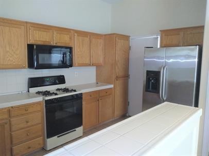 5218 E Harvest Ln - Photo 3 of 28