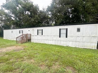 1304 Larrys Dr - Photo 2 of 9