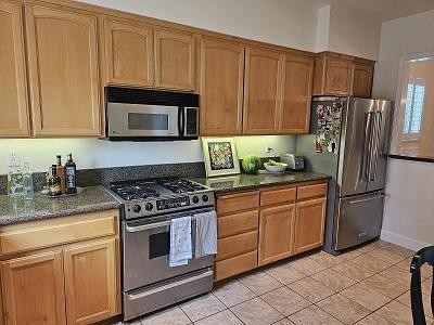 121 Benson Ter - Photo 3 of 26