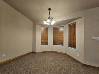 1529 Bradley Ct - Photo 3 of 31