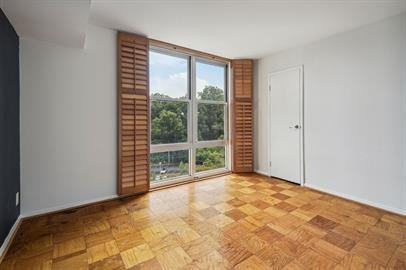 9039 Sligo Creek Pkwy #902