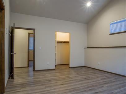 405 Nw 55th St - Photo 2 of 19