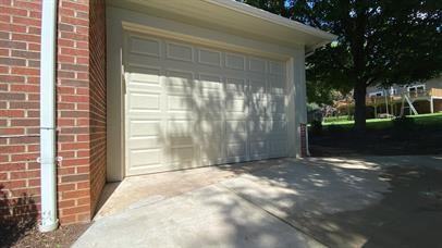 404 E Concord St - Photo 3 of 13