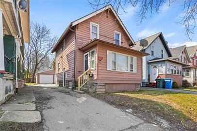 639 Emerson St - Photo 3 of 10