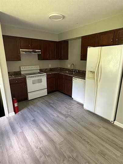 296 S Professor St - Photo 2 of 11