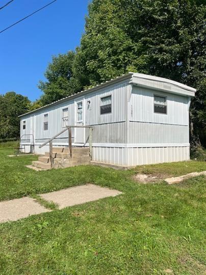 11201 Northland Dr - Photo 2 of 14