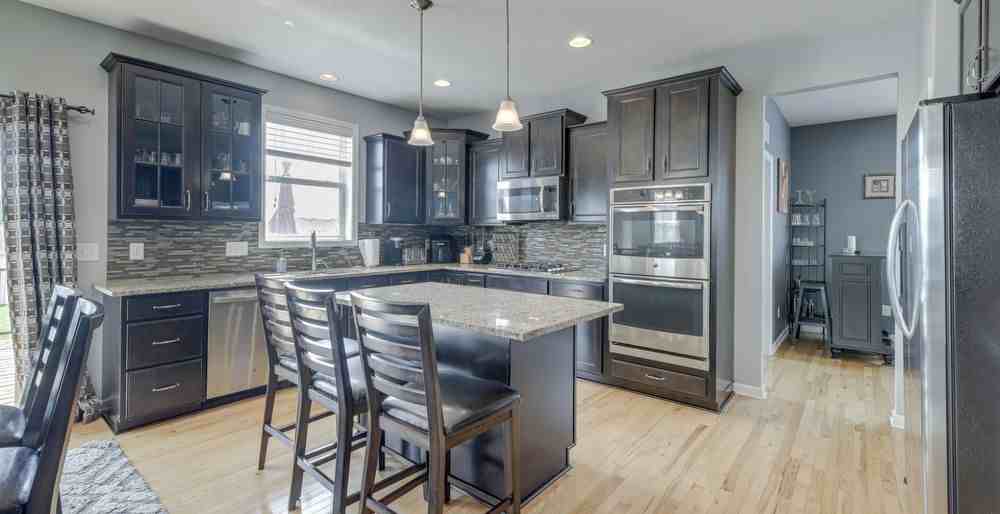 1097 Prairie View Ln - Photo 3 of 50