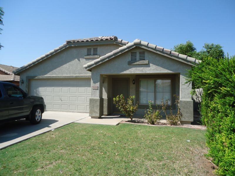 10114 E Obispo Ave - Photo 2 of 10