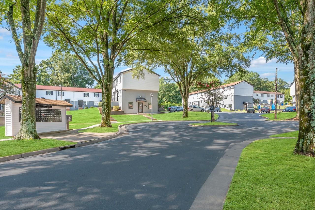 Birch Townhomes - Photo 6 of 49