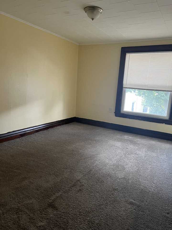 4 Fenwick St #2 - Photo 3 of 30