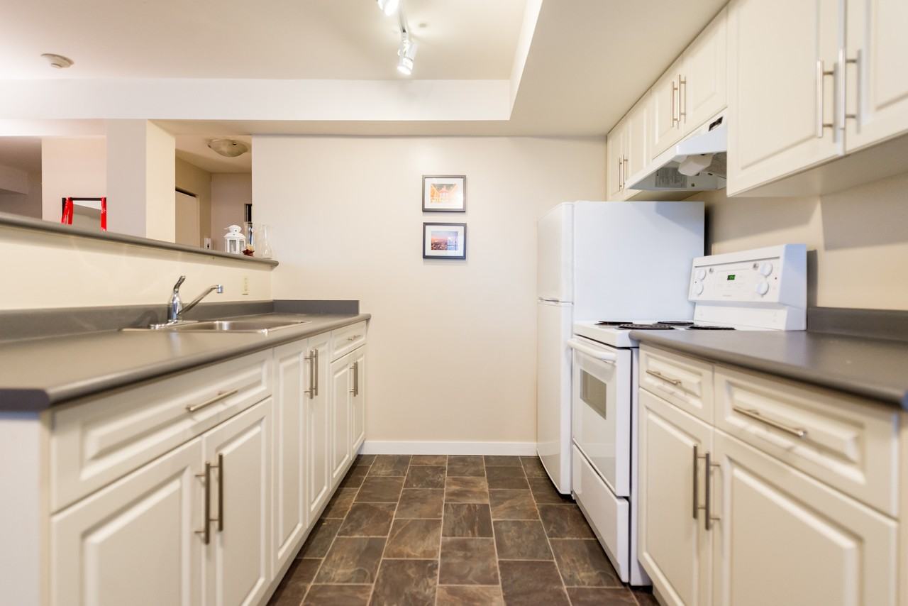 4336 West 10th Avenue 16, Vancouver, BC V6R 2H7 1 Bedroom Apartment