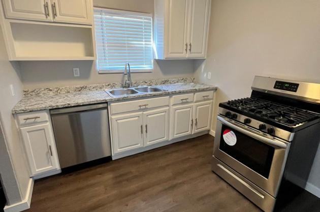 2515 East Willetta Street - Photo 2 of 4
