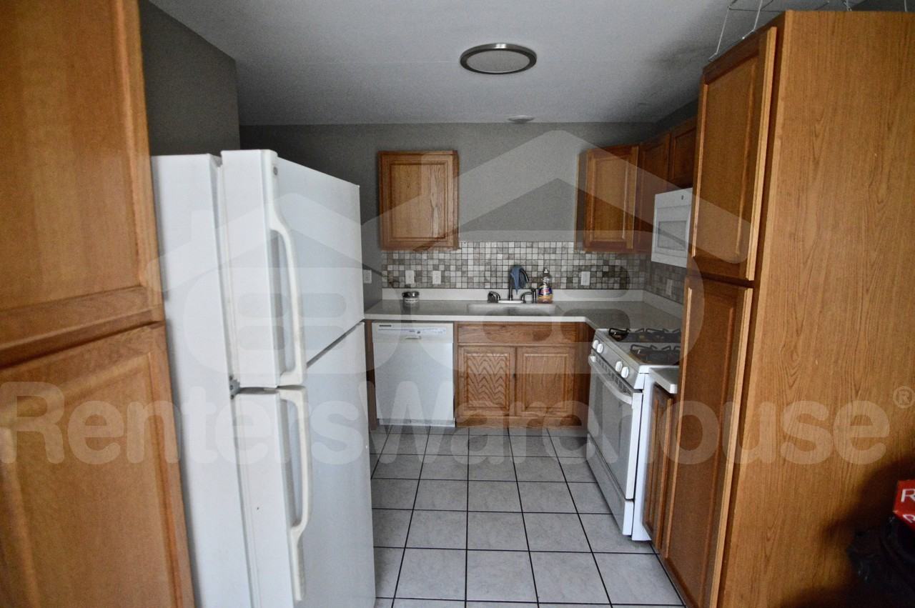 6041 Penn Ave S - Photo 3 of 8