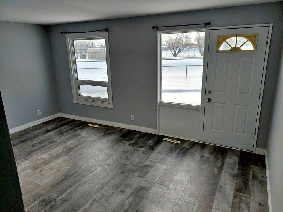 650 Herbert Avenue - Photo 3 of 9