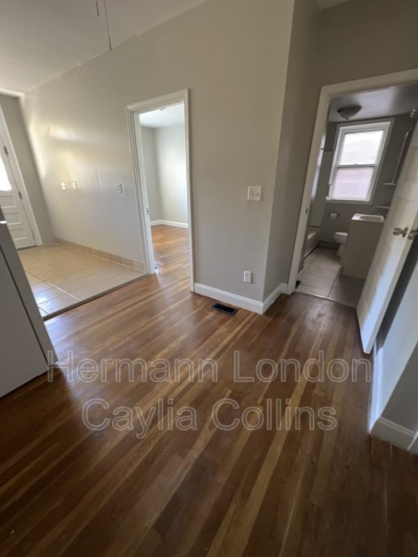 3656 Bates St #1W - Photo 2 of 14