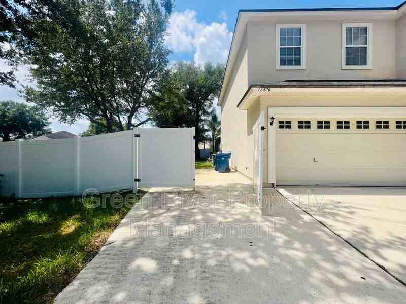 12576 Arrowleaf Ln - Photo 3 of 50