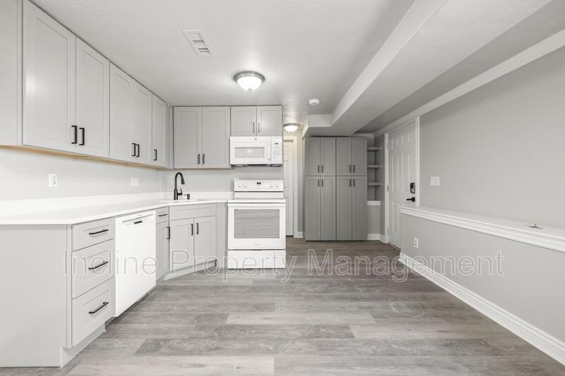 4016 S Sunrise Dr - Photo 3 of 14