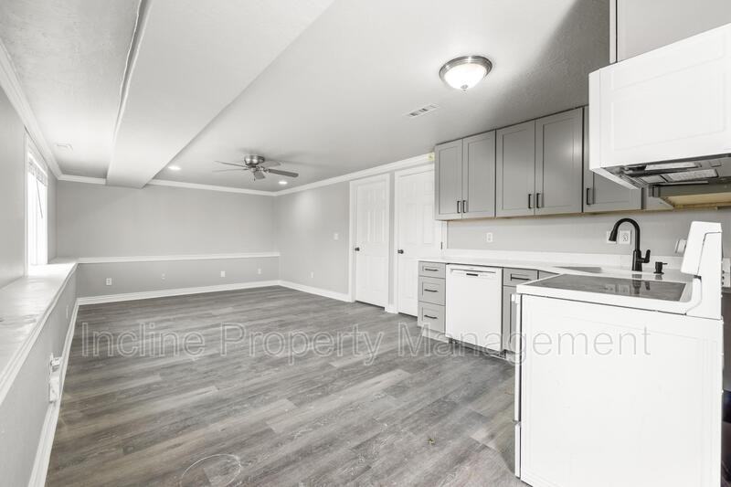 4016 S Sunrise Dr - Photo 4 of 14